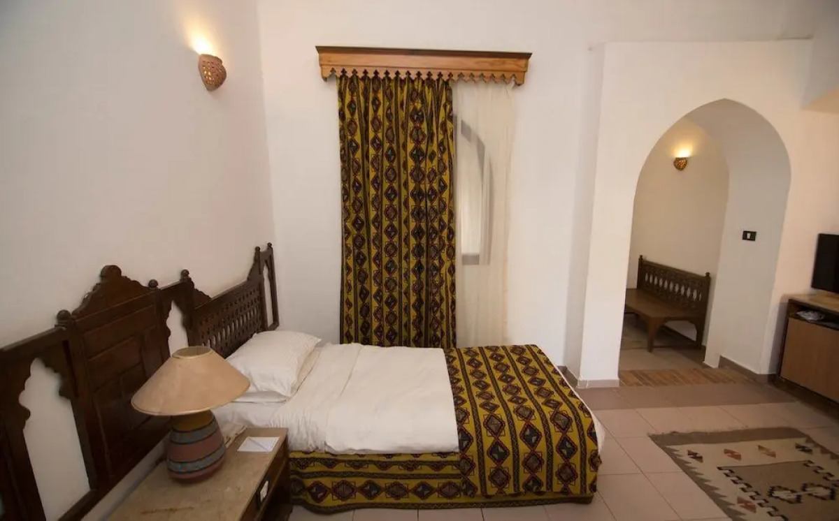 Sonesta Beach Resort & Casino