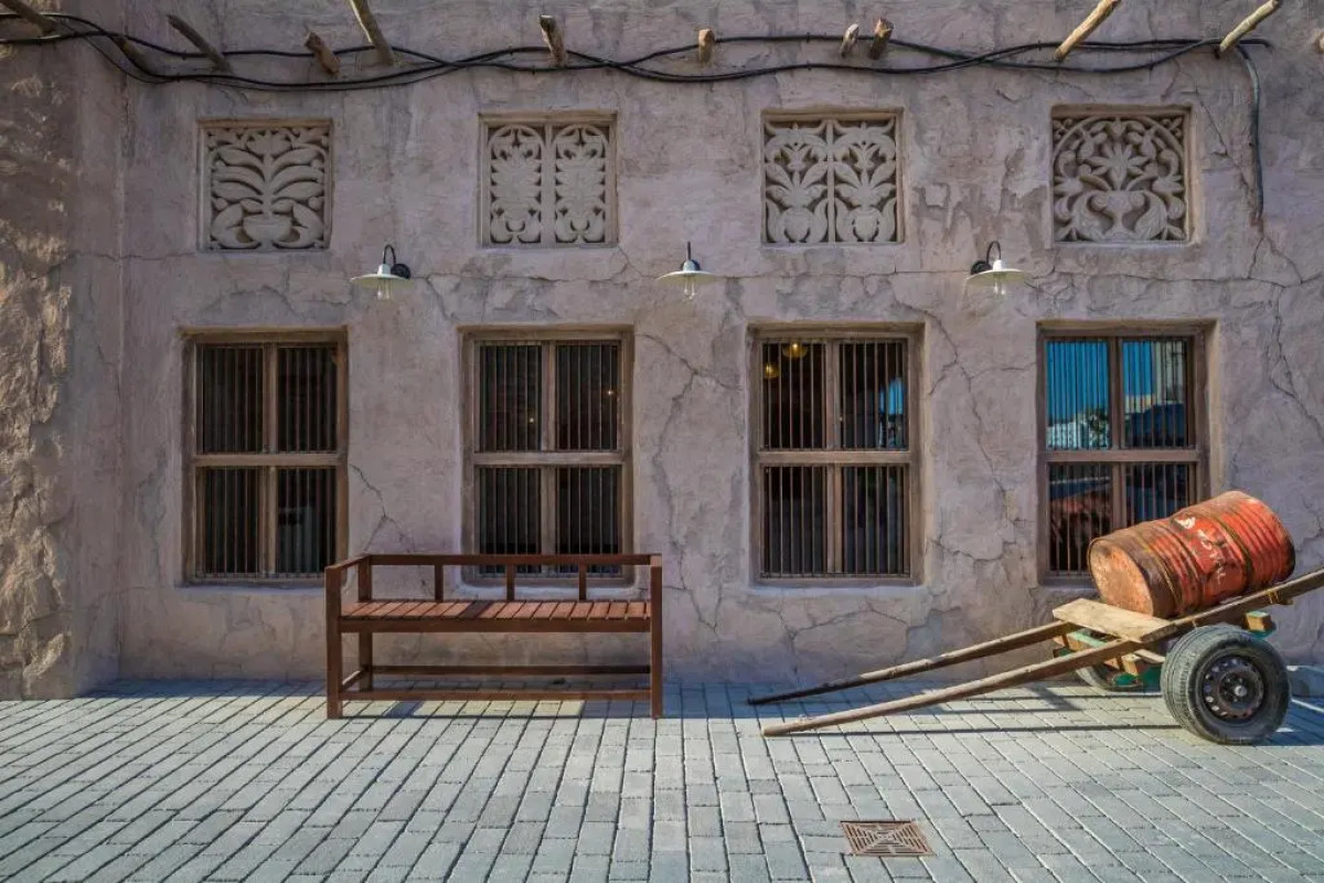 Отель Al Seef Heritage Hotel Dubai, Curio Collection by Hilton