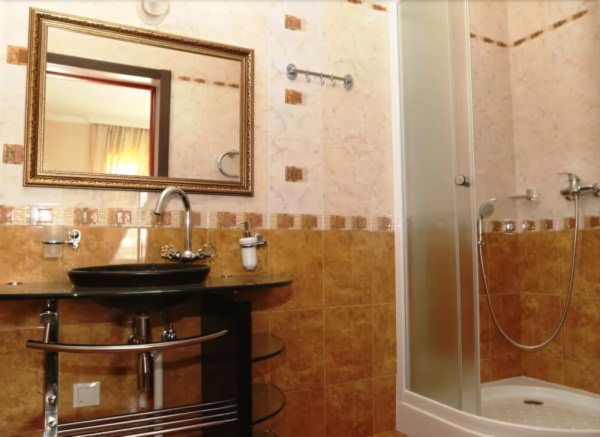 Adler Gold Guest House