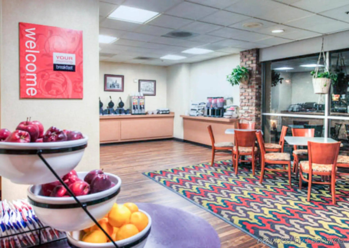 Comfort Inn by the Bay