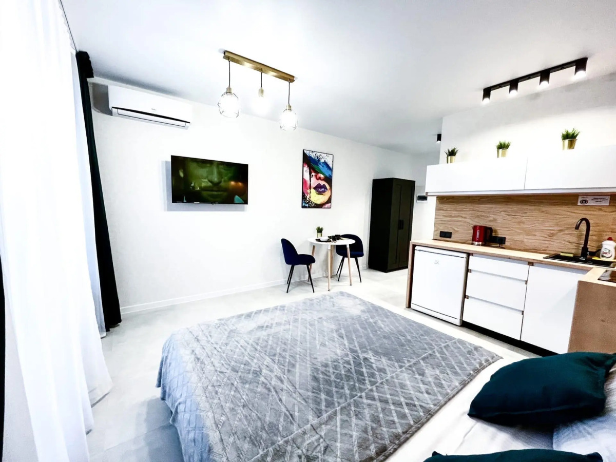 ЖивиТУТ на улице Партизанская 199