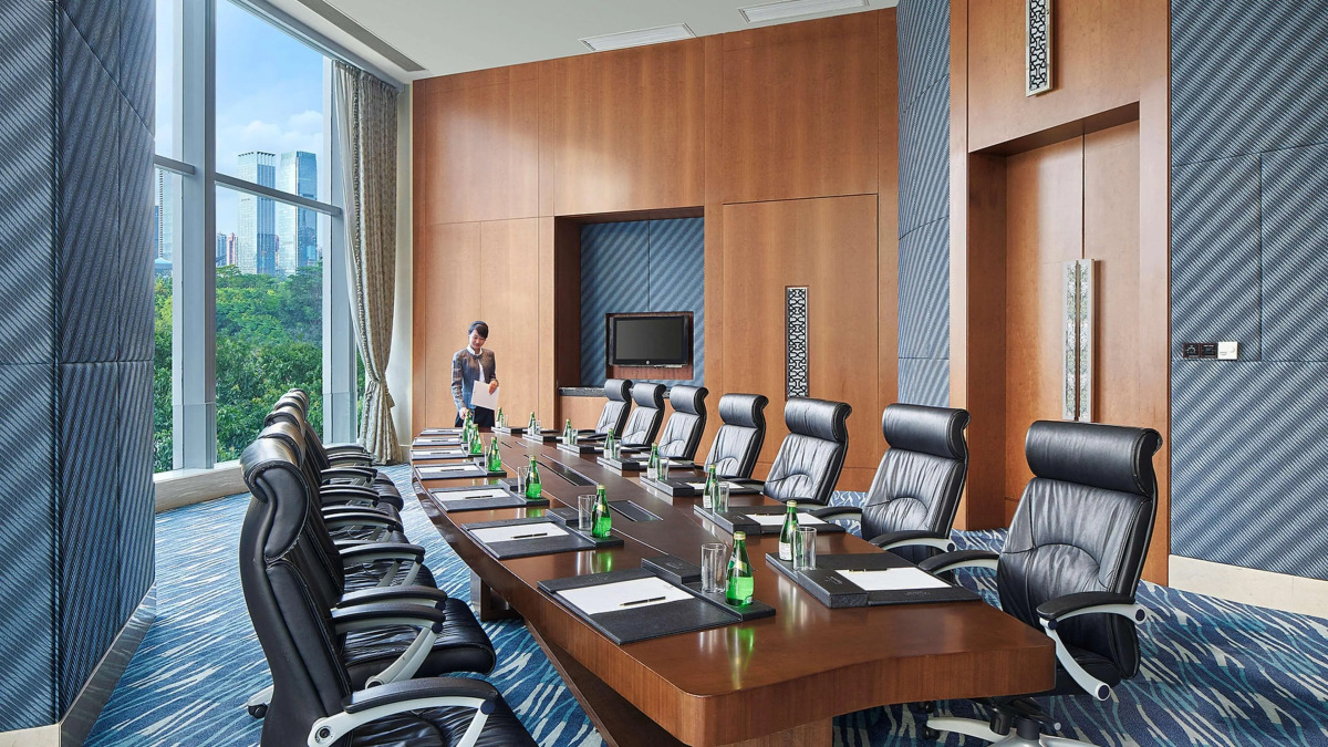 Отель Futian Shangri-La Shenzhen