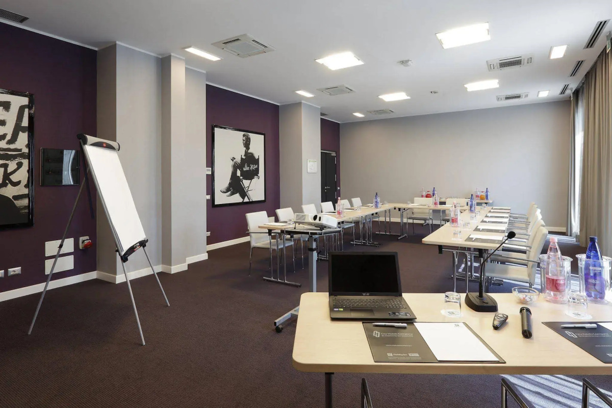 Holiday Inn Milan Nord Zara by IHG