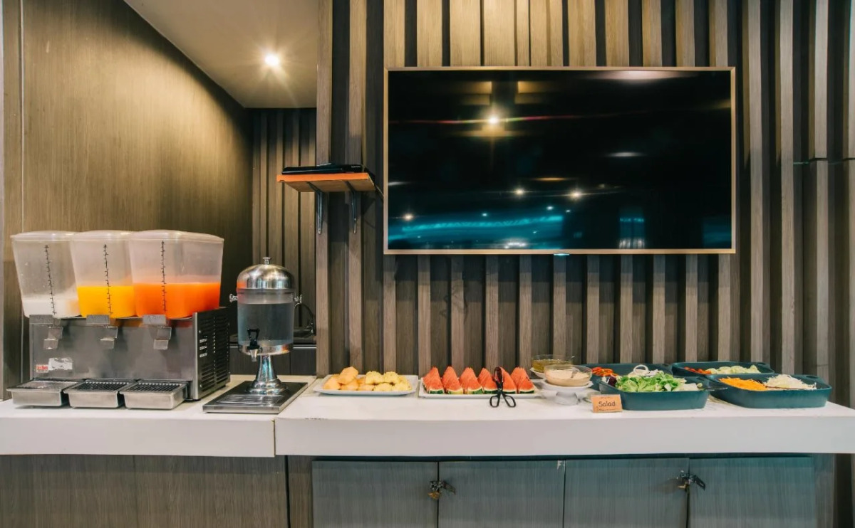 iCheck inn Central Patong