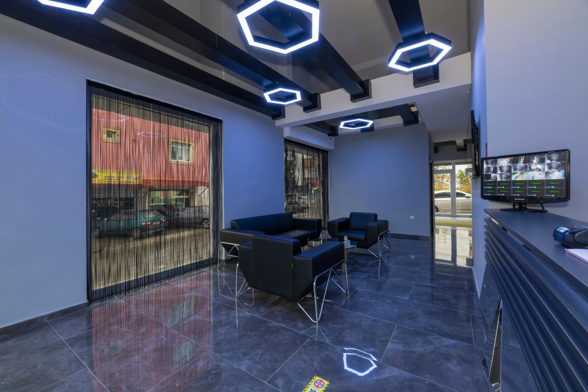 Fly And Stay Airport Hotel