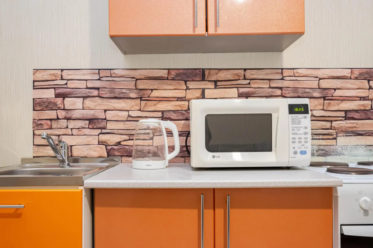 Cosmos (Космос) на улице Революции 52В