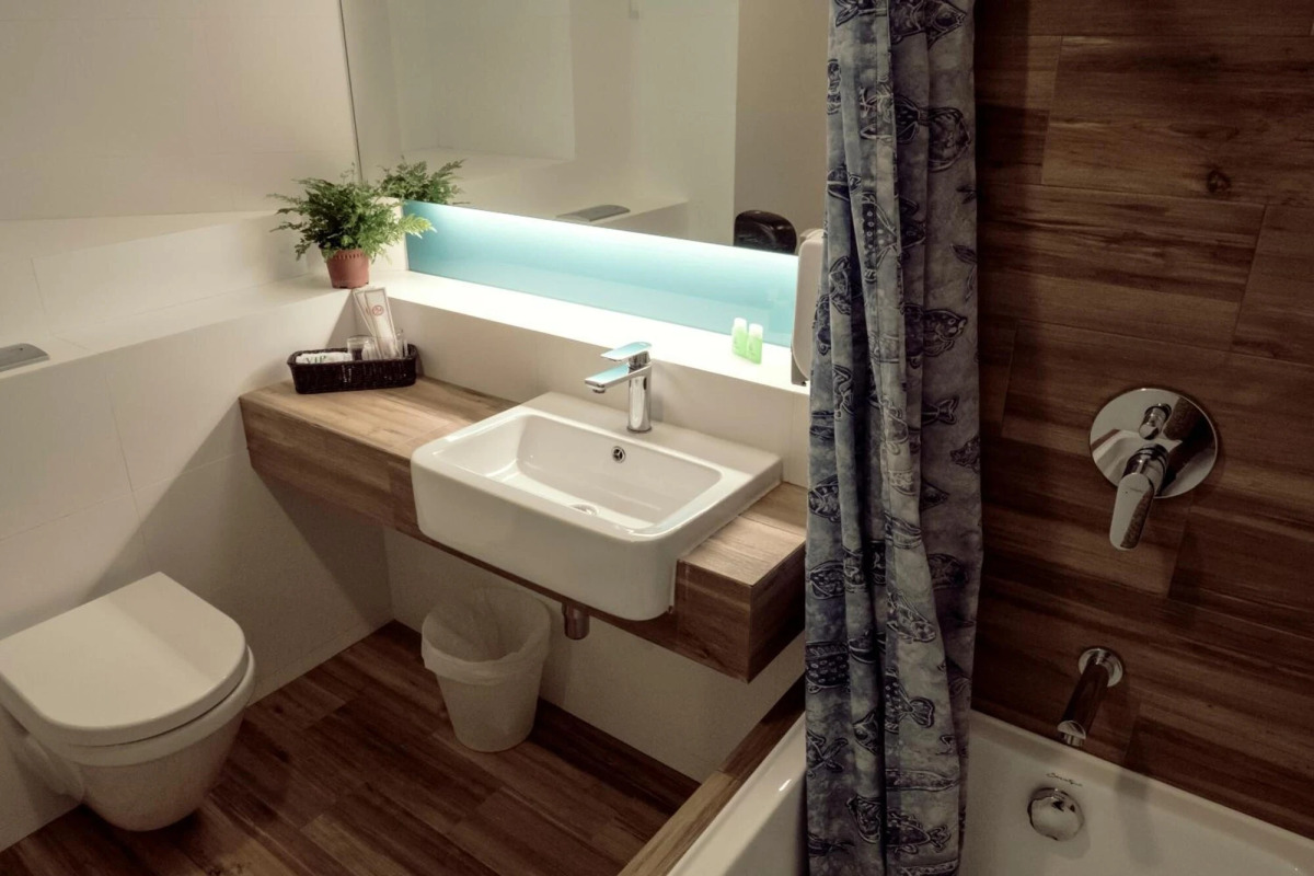 VIP Hotel (SG Clean Certified)