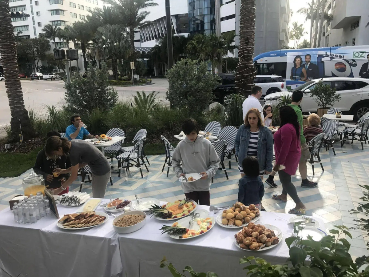 Oceanside Hotel and Suites