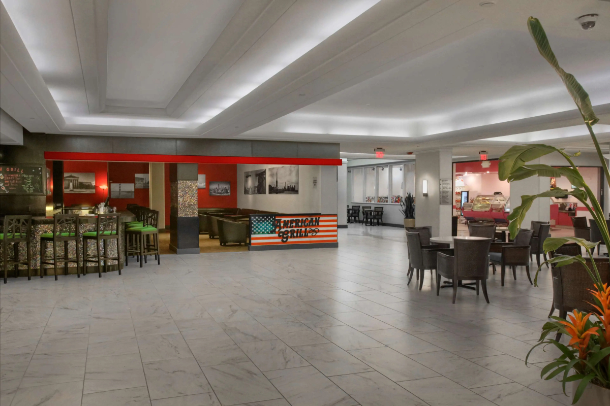 DoubleTree by Hilton at the Entrance to Universal Orlando