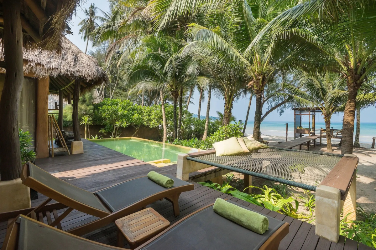 High Season Pool Villa & Spa