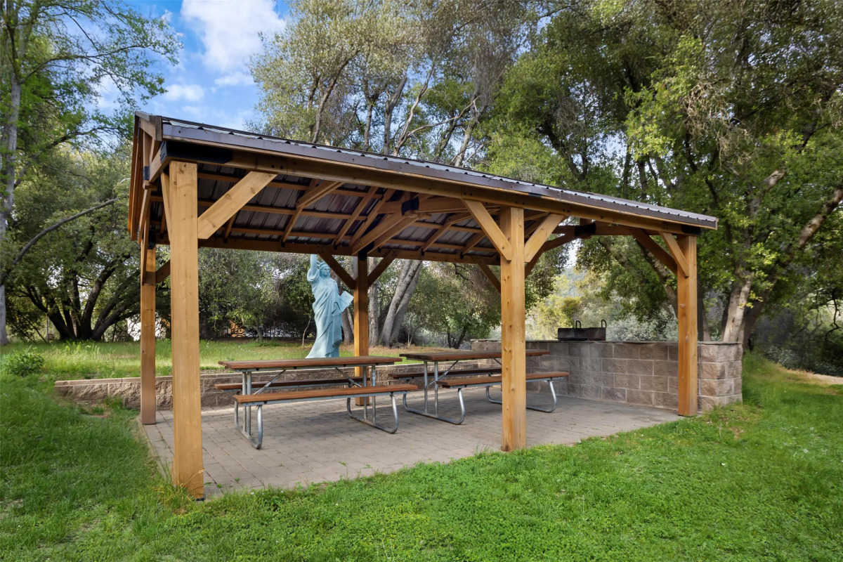 Best Western Plus Yosemite Gateway Inn