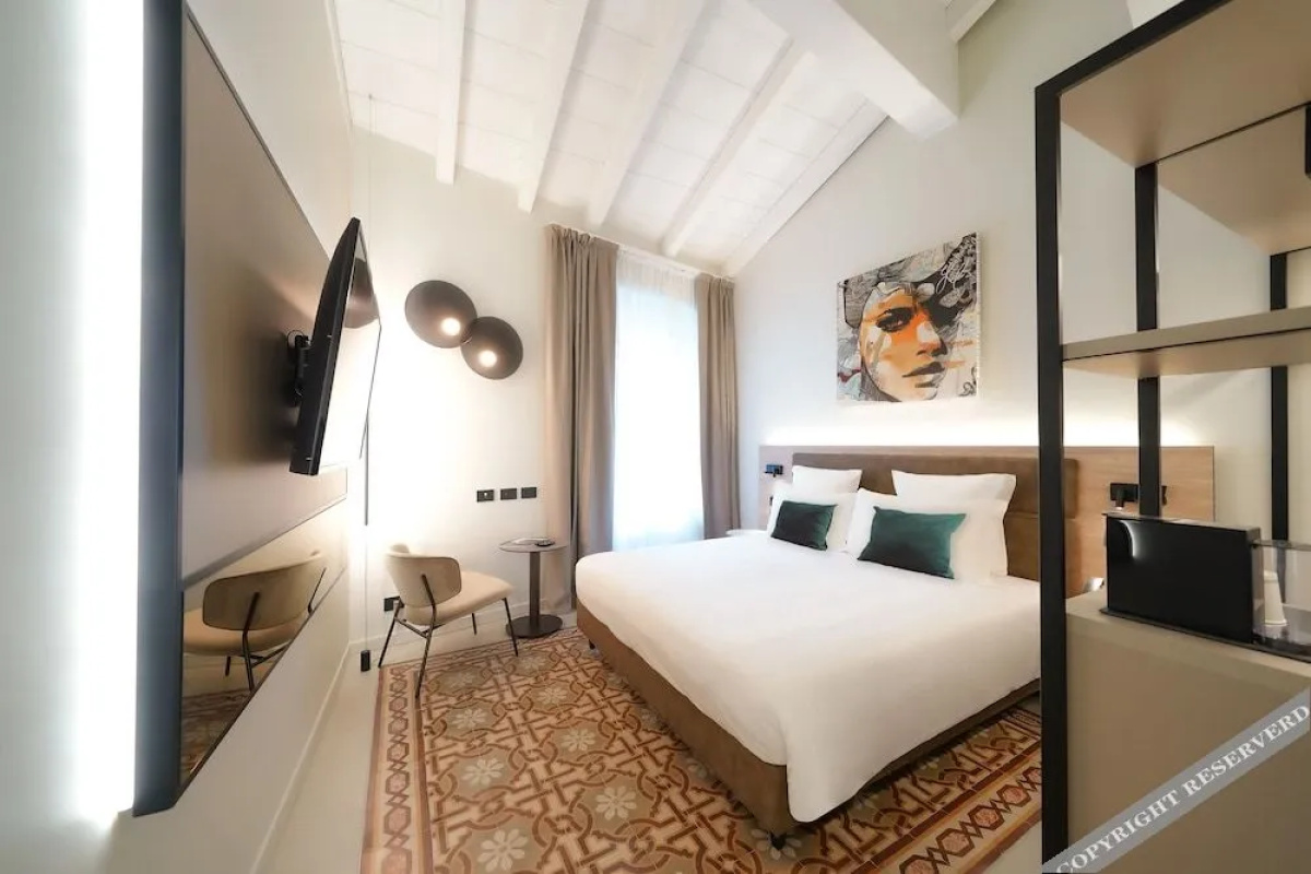 Bergamo Inn 21