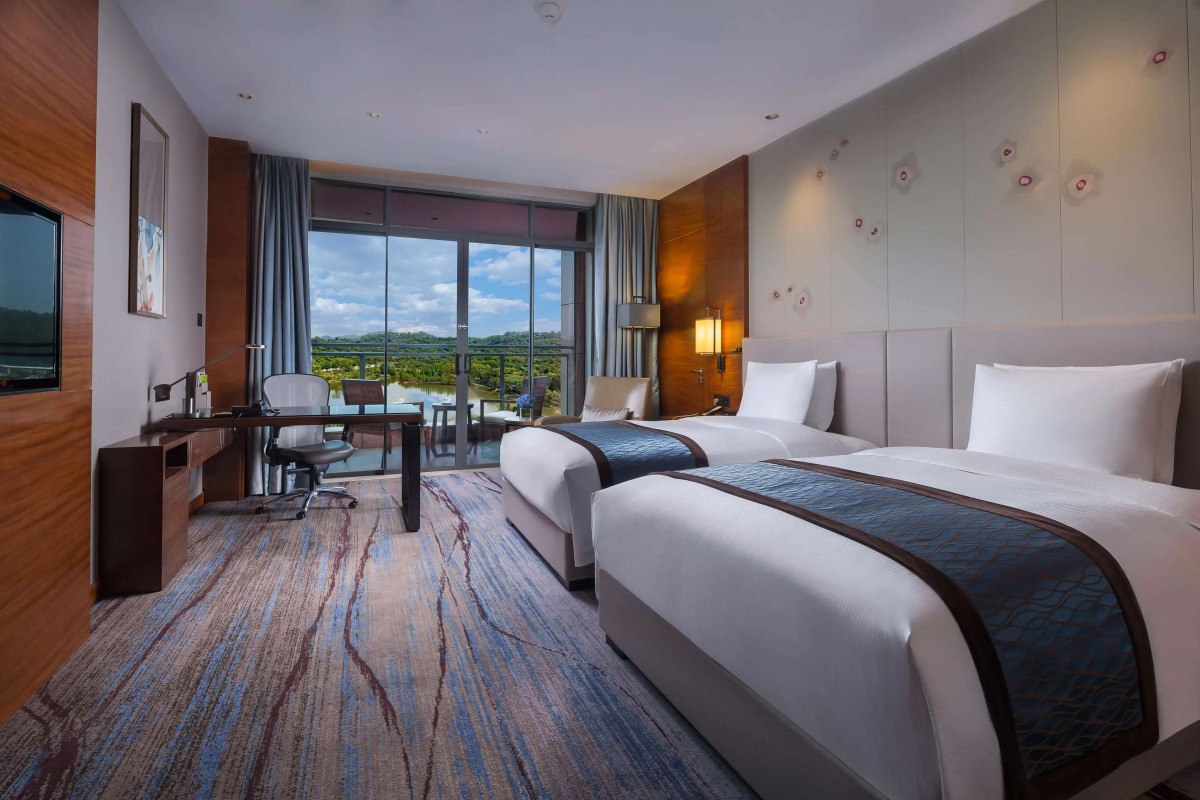 DoubleTree by Hilton Guangzhou Science City-Free Shuttle Bus Service During Canton Fair Period