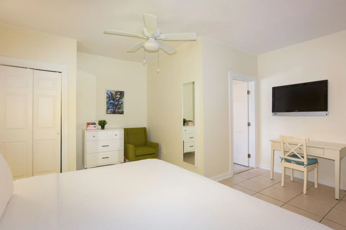 The Southernmost Inn - Adults Only