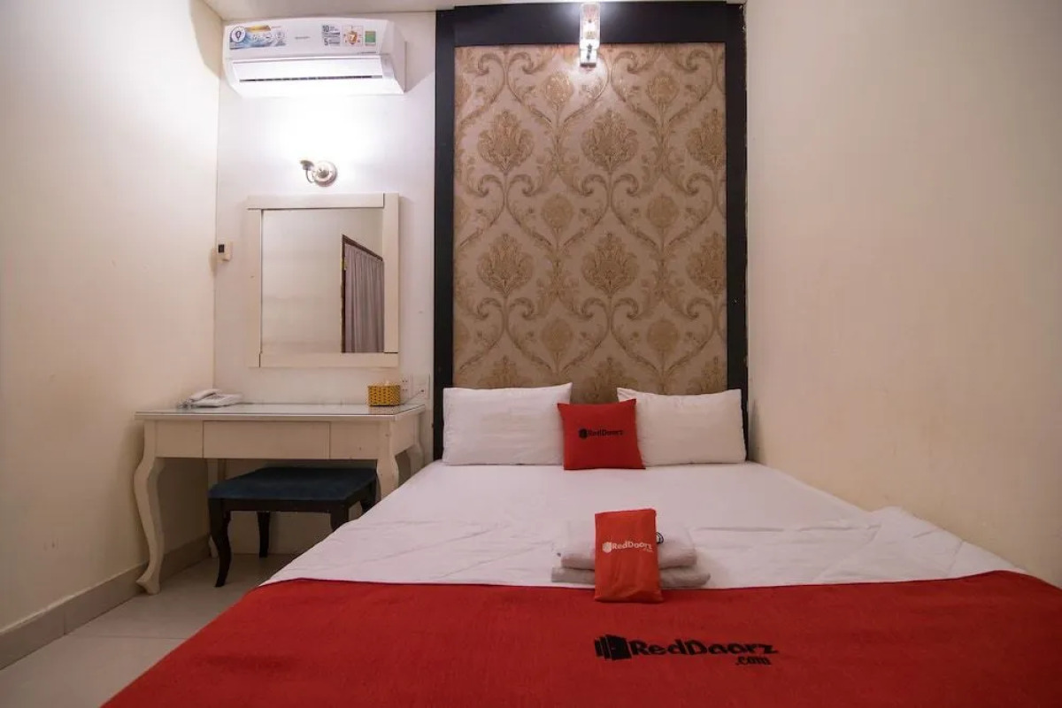 RedDoorz Near Tan Dinh Market 3