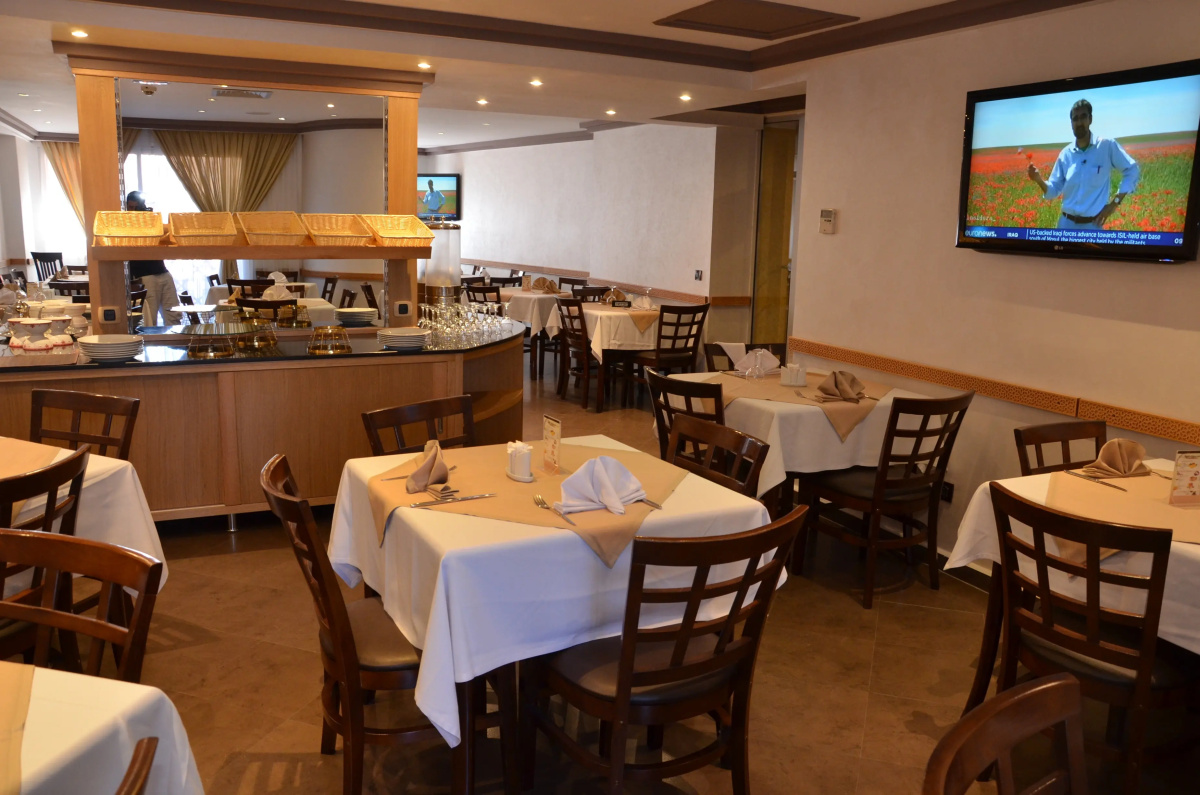 Almas Hotel