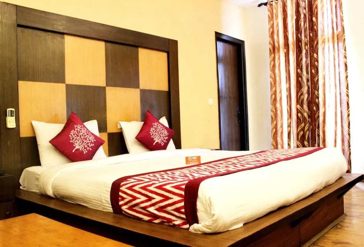 OYO 305 Hotel Rajdeep Palace