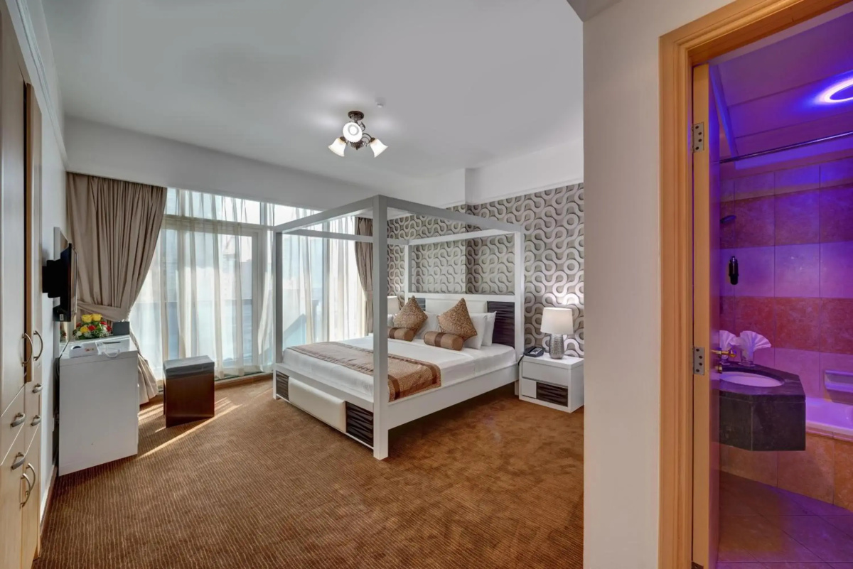 Sunday Mega Hotel Sheikh Zayed Road