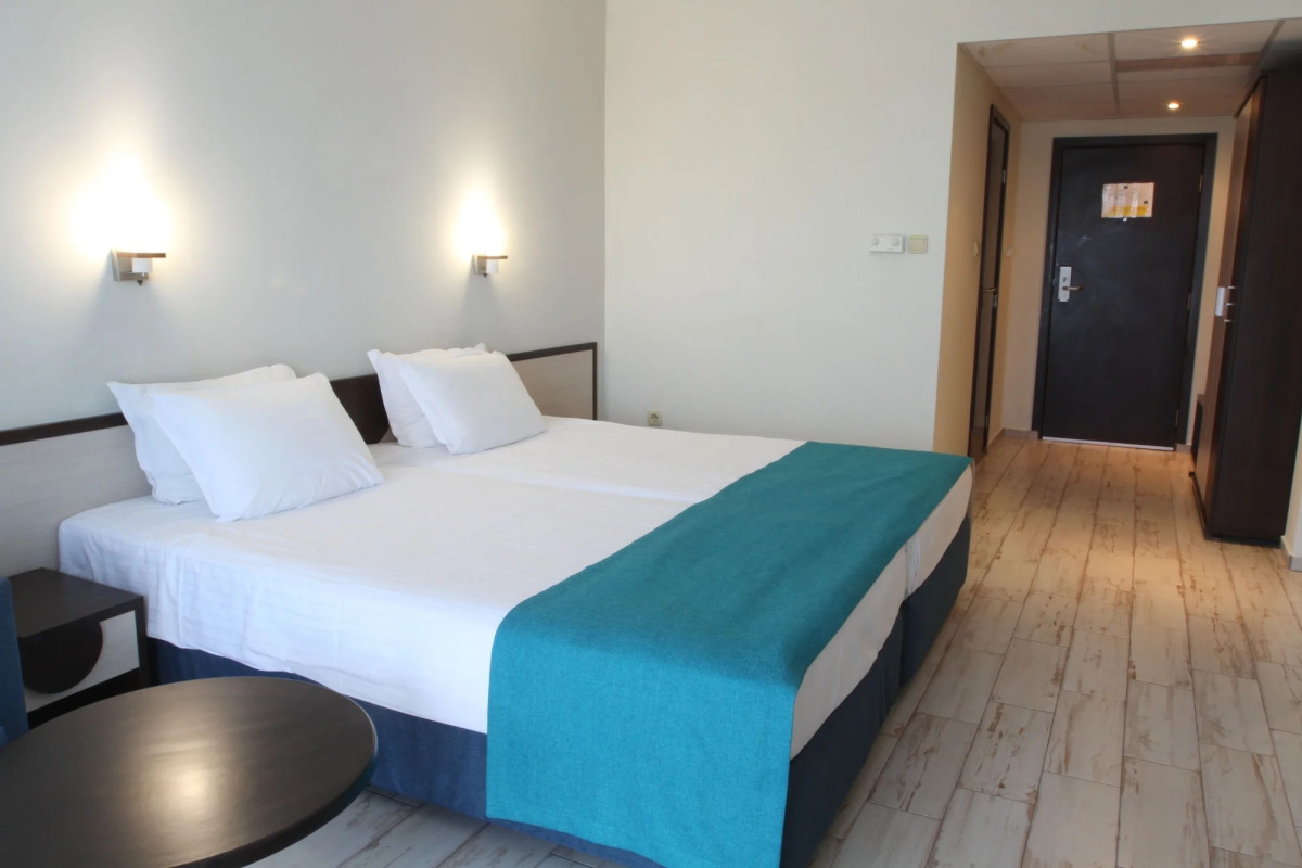 Smartline Meridian Hotel