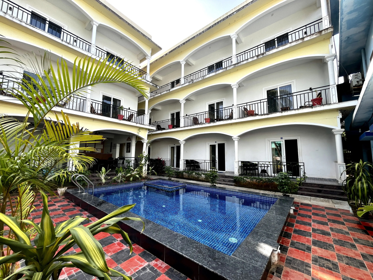 Morjim Sunset Hotel