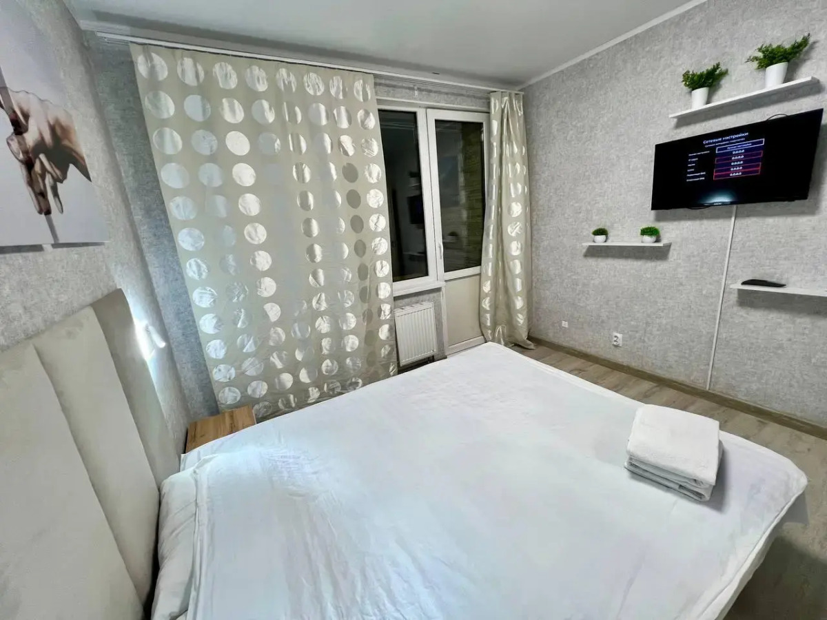 Две подушки на улице Вадима Шефнера 10 корп. 1