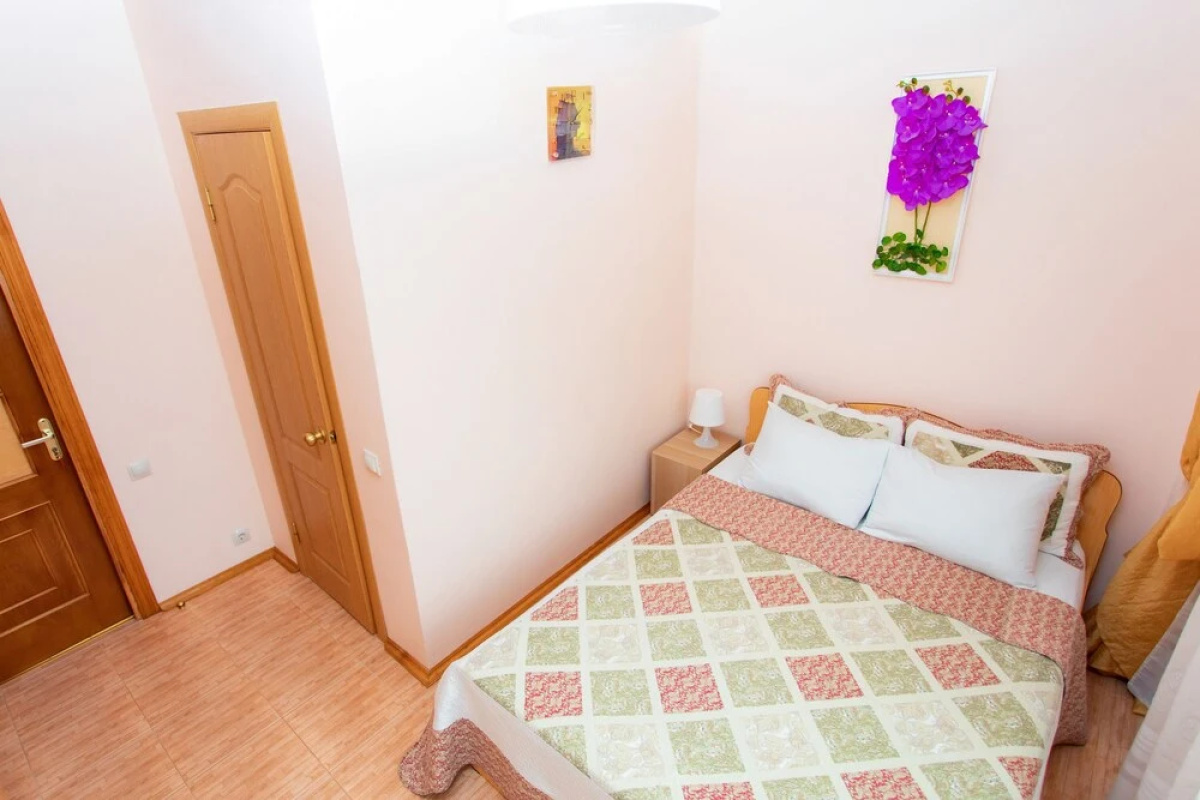 Maro Guest House