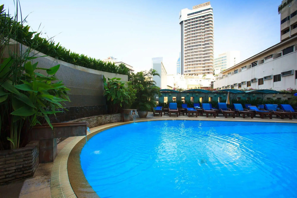 Nana Hotel