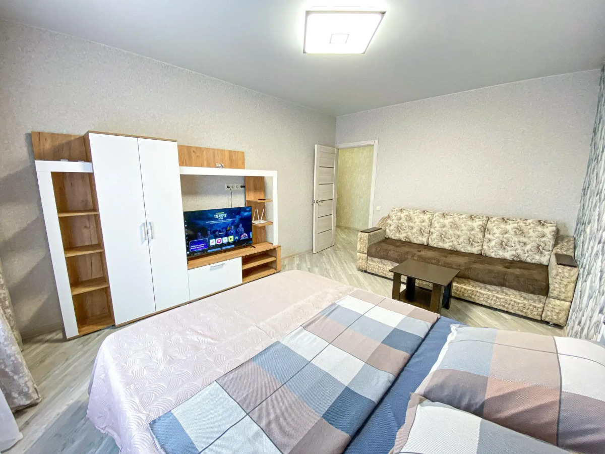 Апартаменты  на улице 1-й Школьный проезд 12