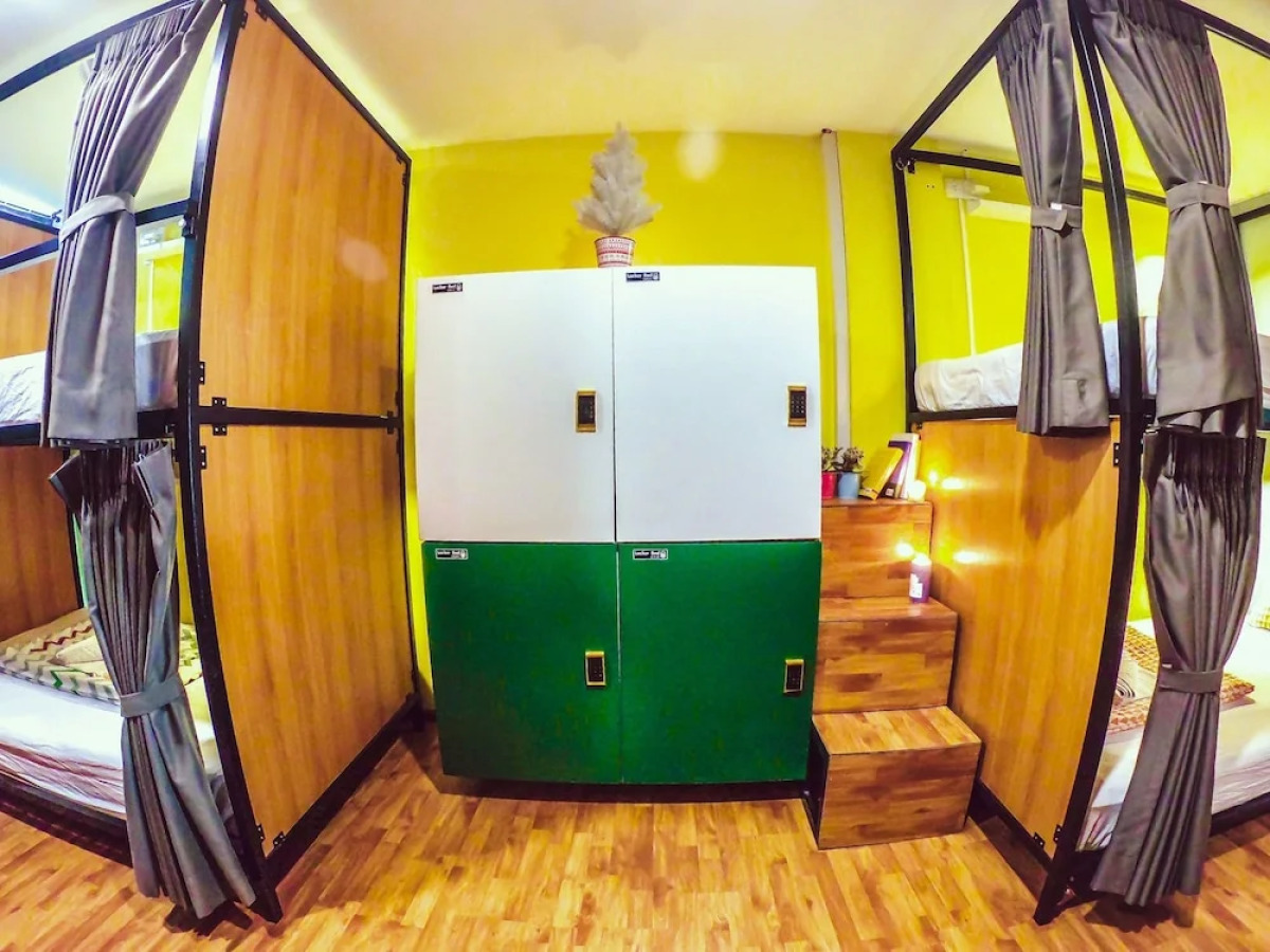 ZZZ Hostel - Don Mueang Airport