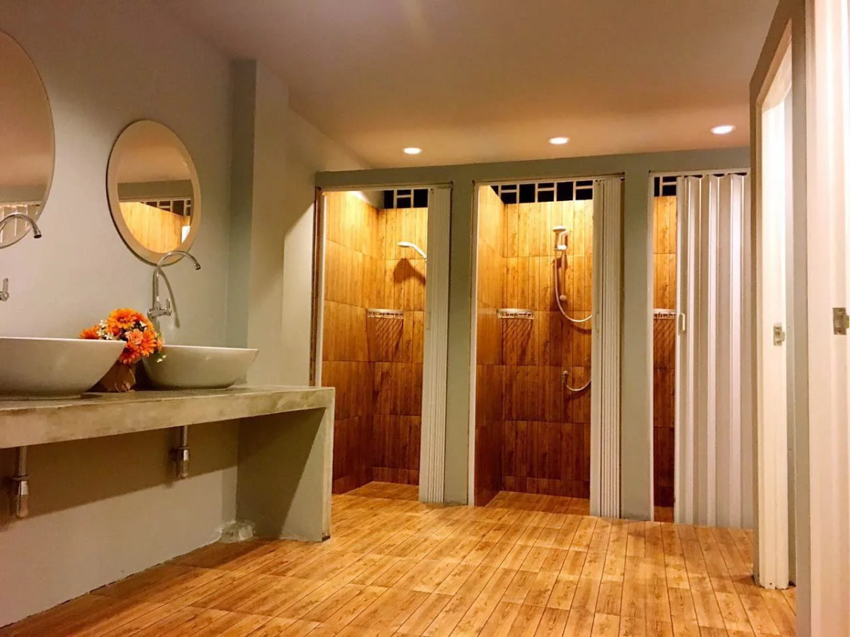 Qing lian Youth Hostel&Cafe