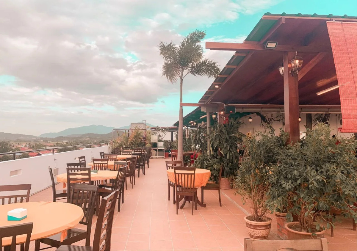 Royal Agate Beach Resort