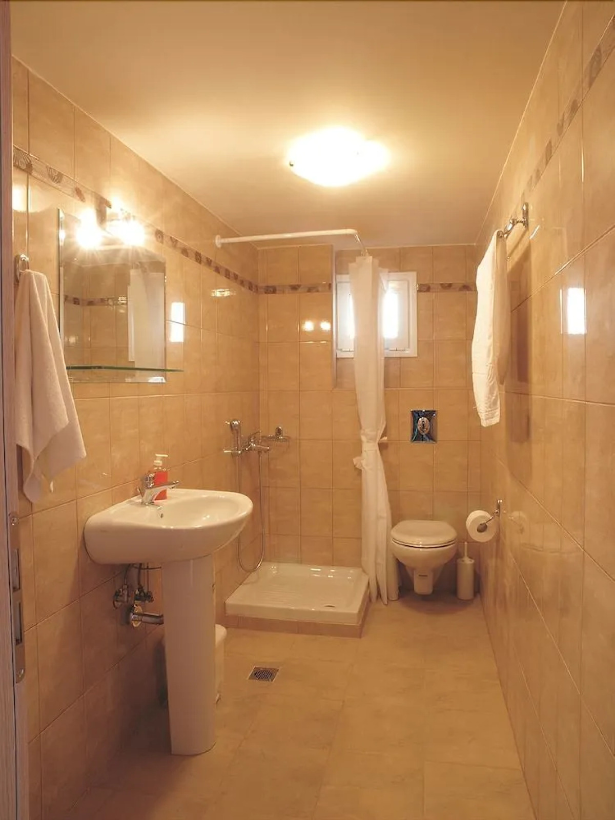 Niriides Beach Hotel