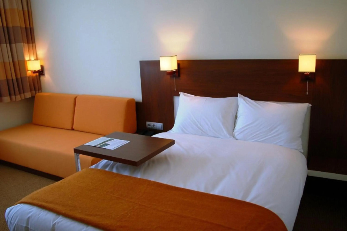 DeSilva Inn Katowice Airport