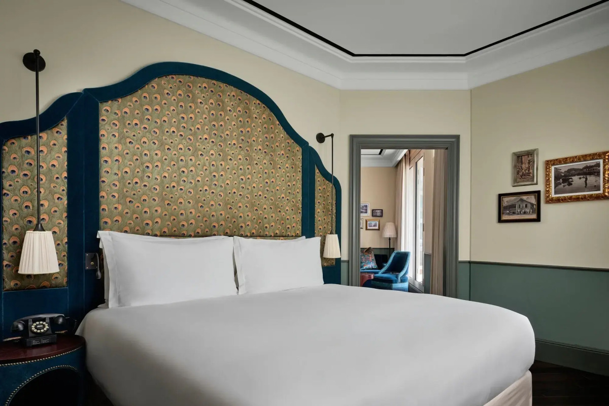 Maxwell Reserve Singapore, Autograph Collection