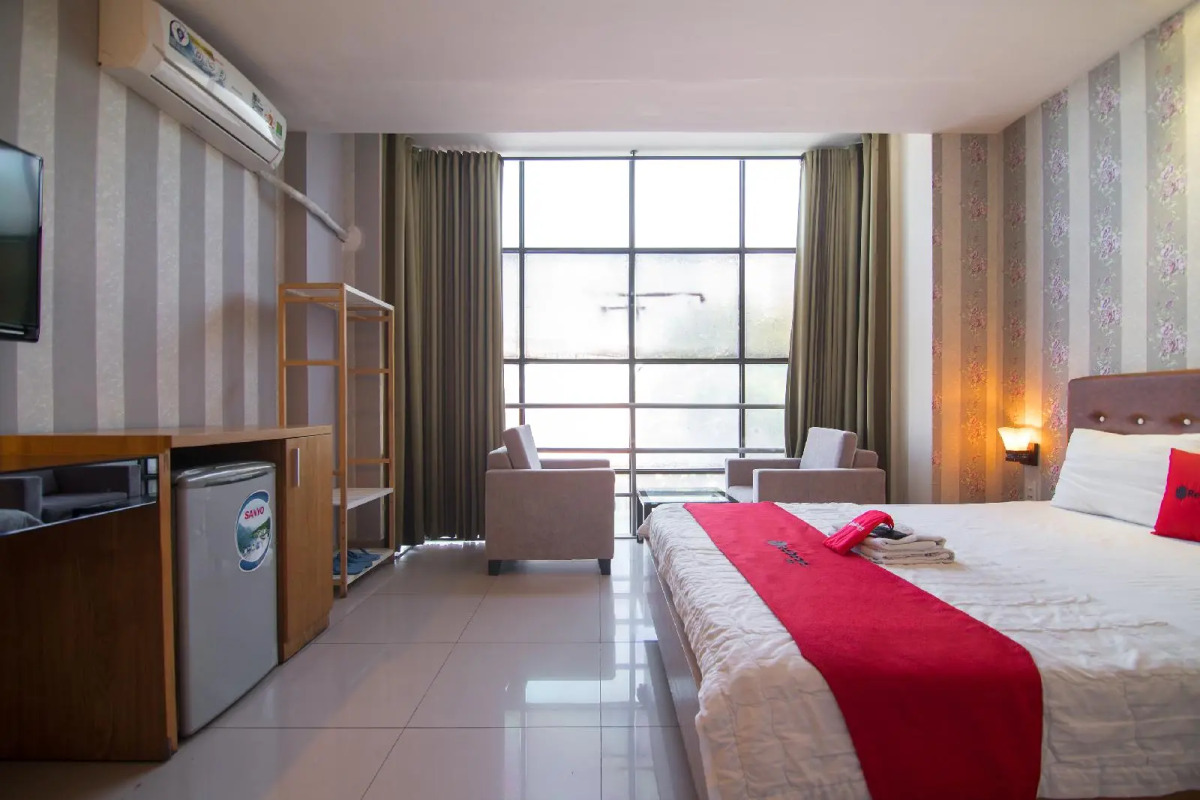 RedDoorz Near Tan Dinh Market 3