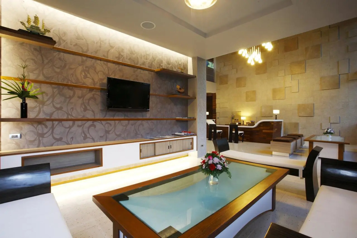 Khaolak Bay Front Resort