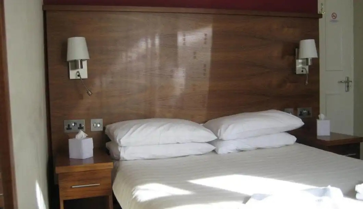 Wheatlands Lodge Hotel