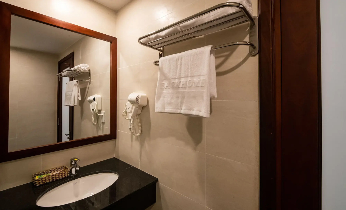 Backhome Hotel - Hostel