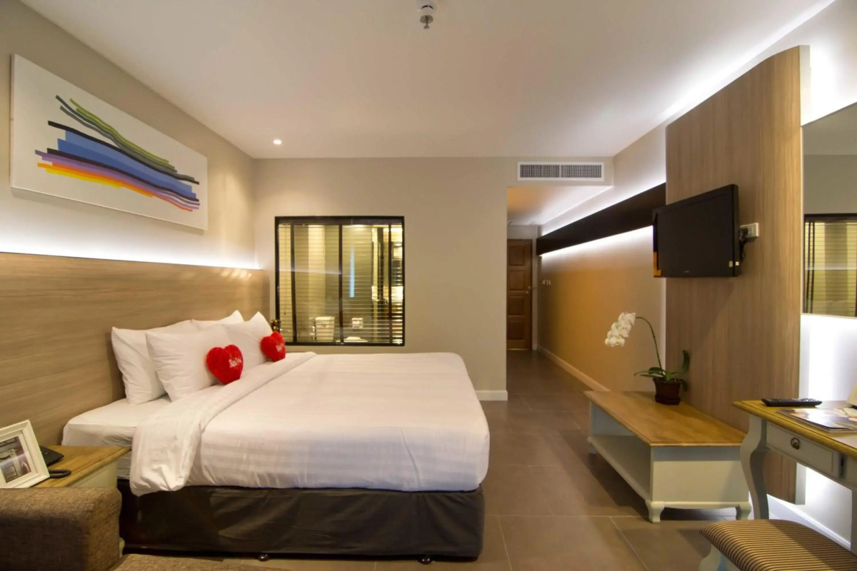 Sea Me Spring Too Hotel