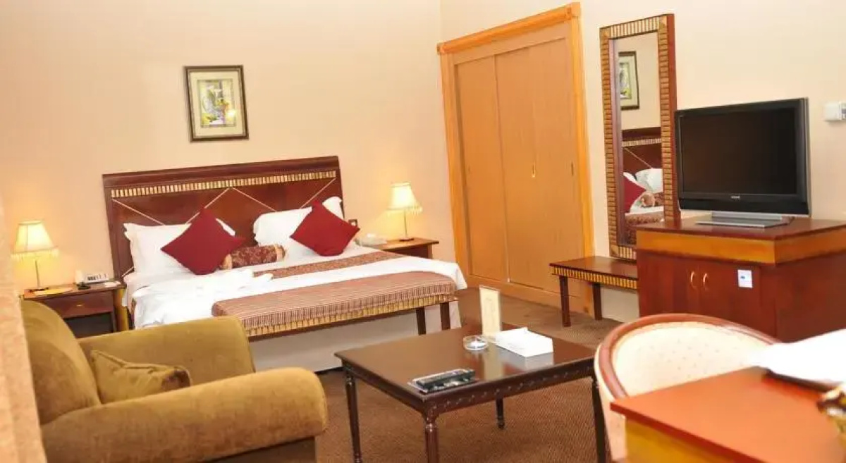 Cassells Hotel Apartments Deluxe
