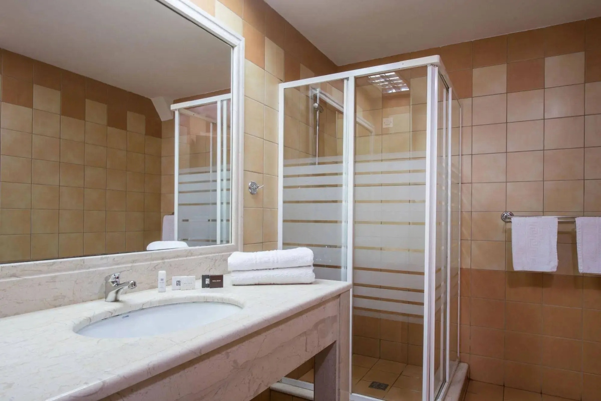 Elmi Suites Beach Hotel - All Inclusive