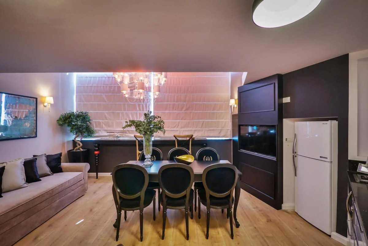 21st Floor 360 Suitop Hotel