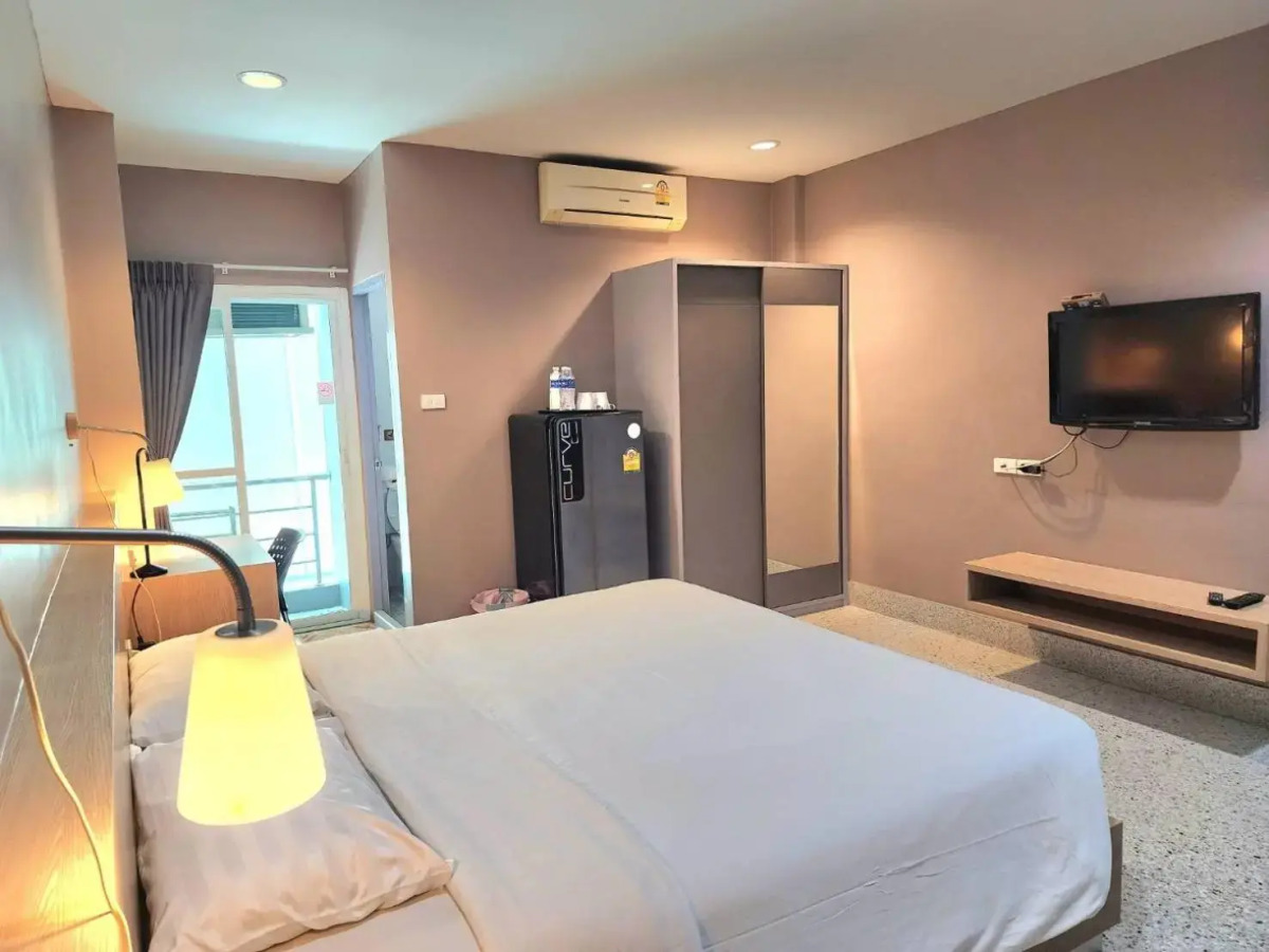 The Fifth Residence Hotel