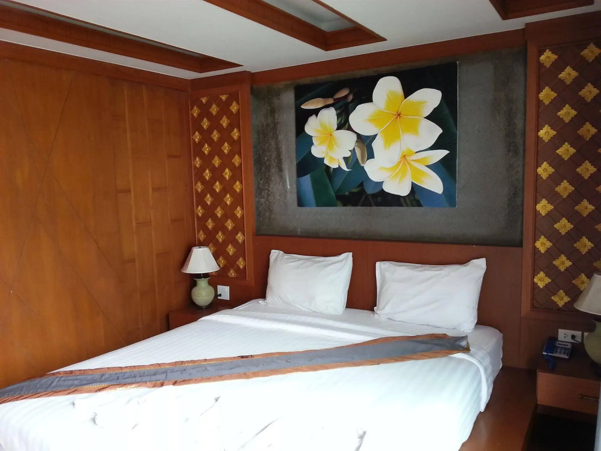 Renoir boutique hotel