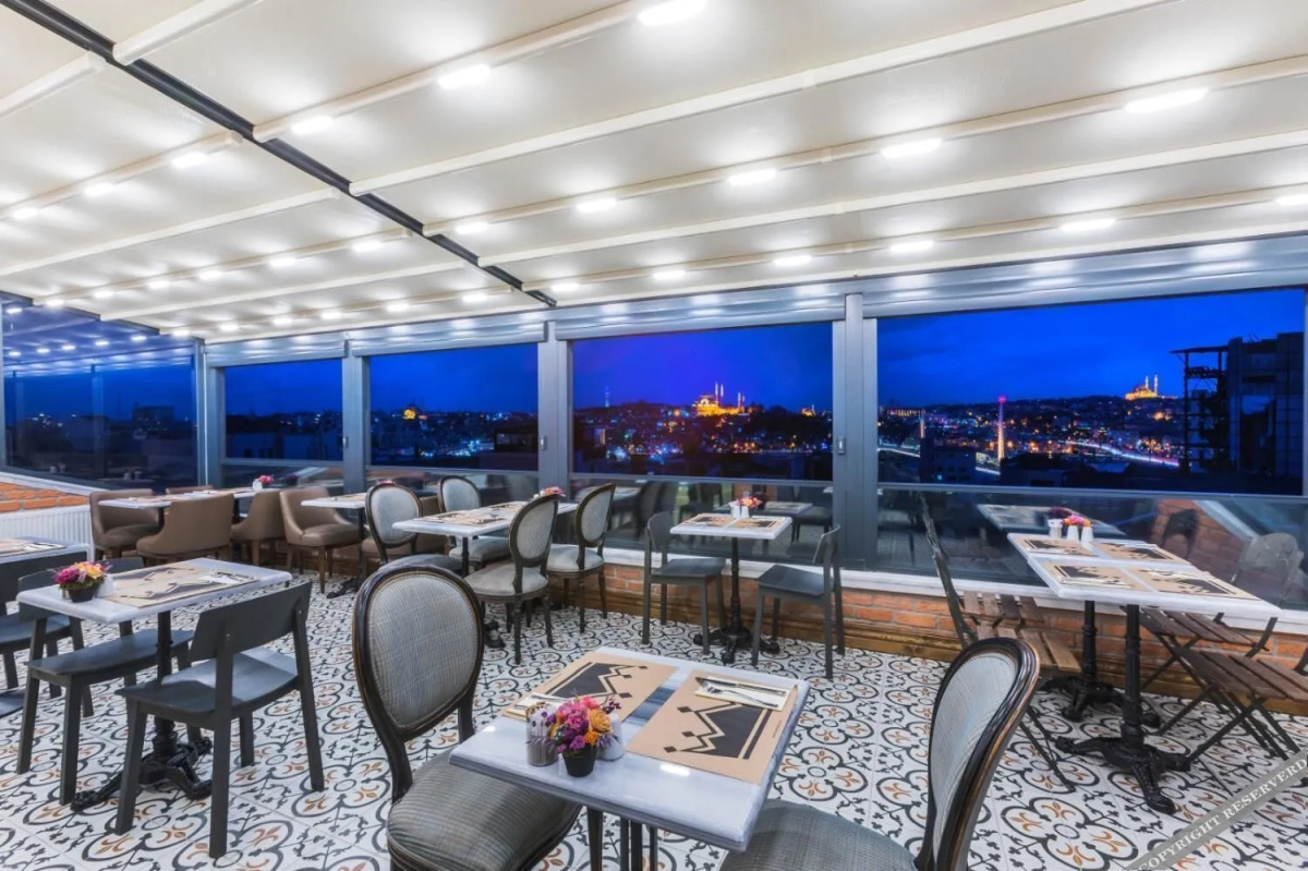 Meroddi La Porta Hotel