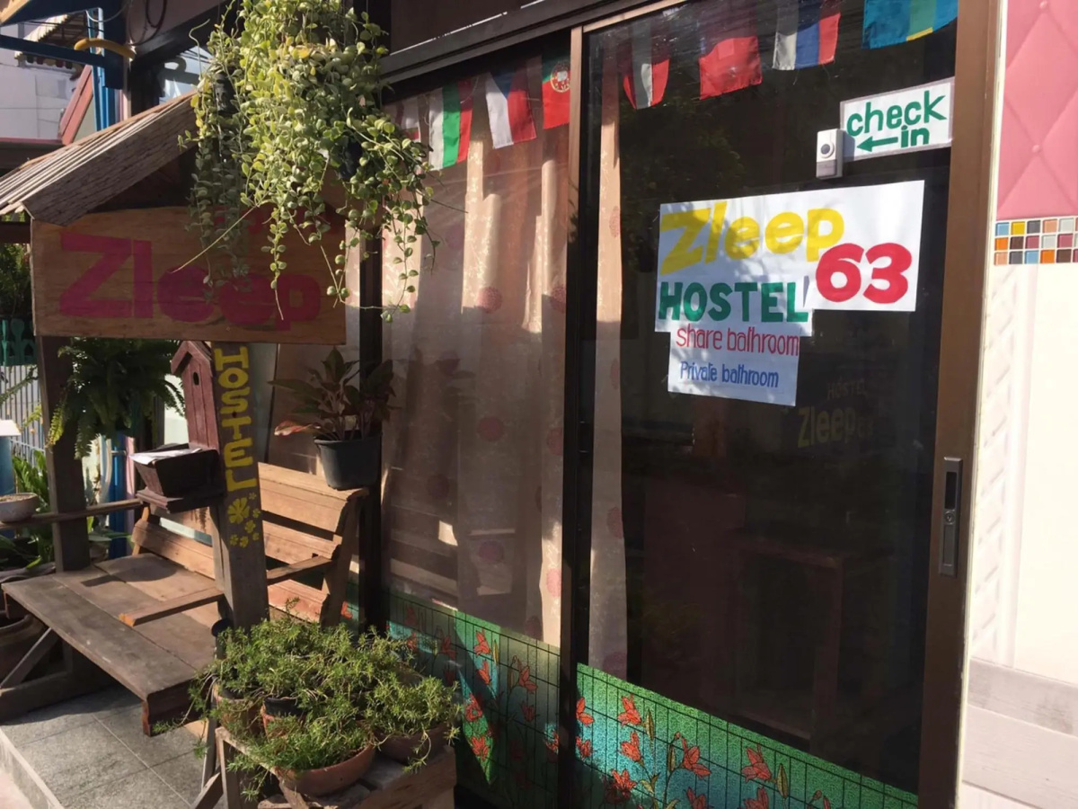 Zleep63 - Hostel