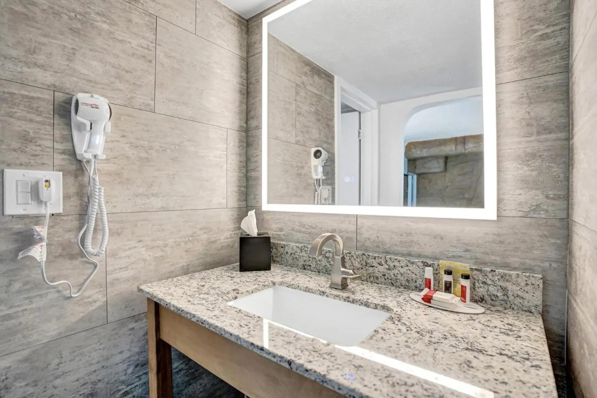 The Harrison Hotel Downtown Hollywood