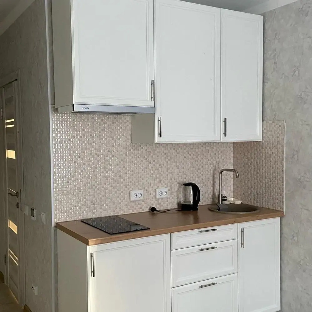 Апартаменты на улице Маршала Жукова 18