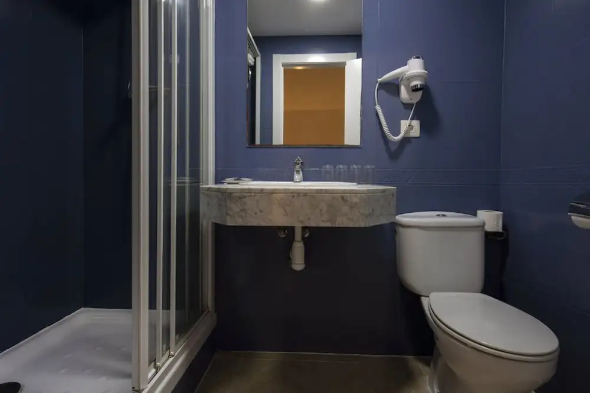 Yomo Hostal BCN Port