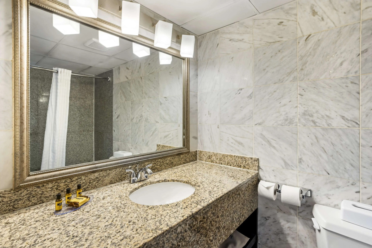 Best Western Plus Newark Airport West